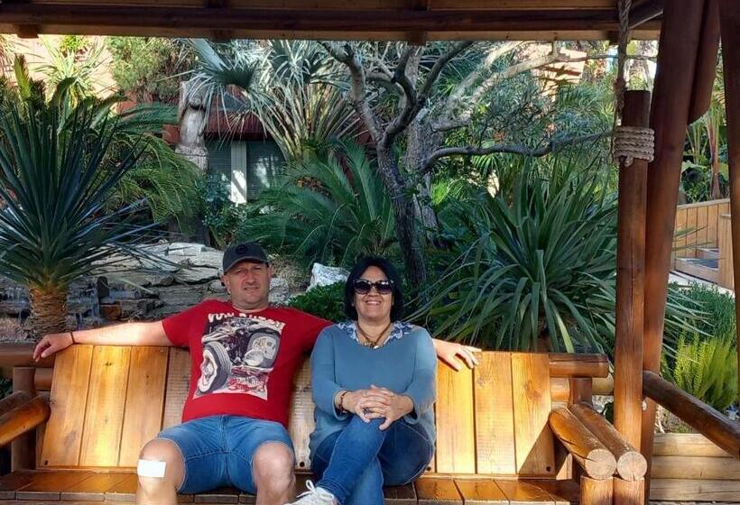 צימר Chambres D Hotes ,hotel ,secret D Une Nuit A Vicq Prės De Onnaing,avec Piscine