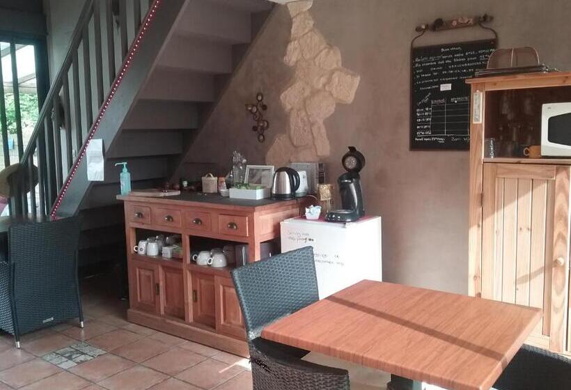 צימר Chambres D Hotes ,hotel ,secret D Une Nuit A Vicq Prės De Onnaing,avec Piscine