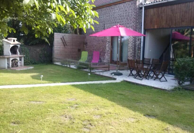 צימר Chambres D Hotes ,hotel ,secret D Une Nuit A Vicq Prės De Onnaing,avec Piscine