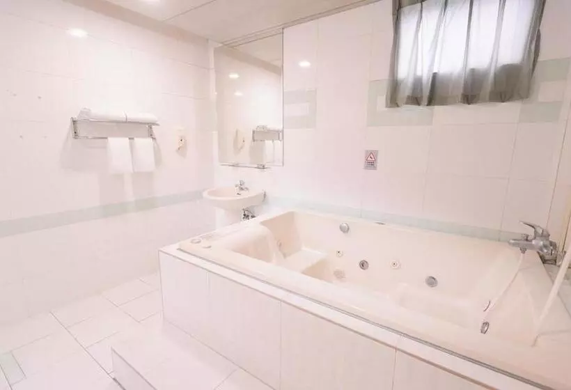 Guest Motel Zhongli Branch