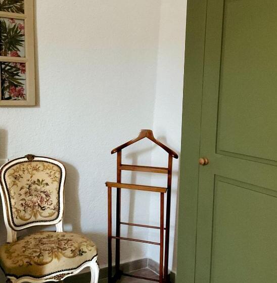 ホテル Chez Rosette De Lussan