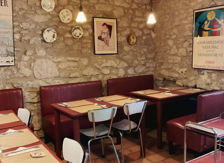 ホテル Chez Rosette De Lussan