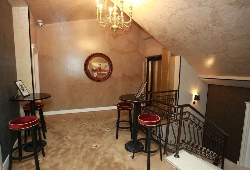 호텔 Hymetis Palace