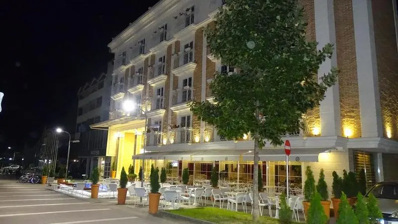 هتل Hymetis Palace