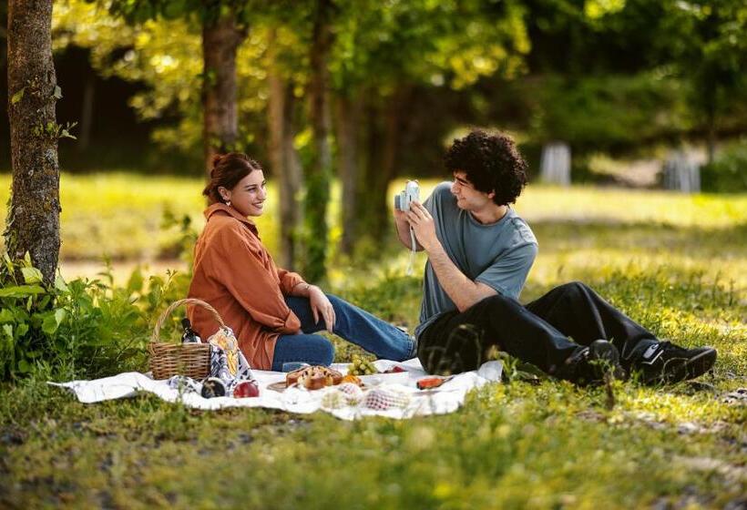 هتل Kvareli Lake Resort