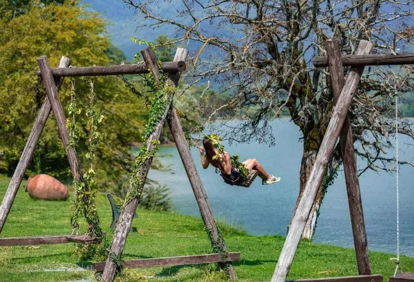 ホテル Kvareli Lake Resort