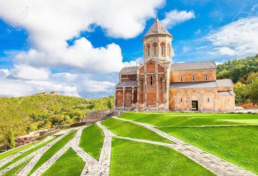 هتل Kvareli Lake Resort