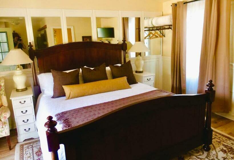 호스텔 The Cedar Room   The Ranch House Motel