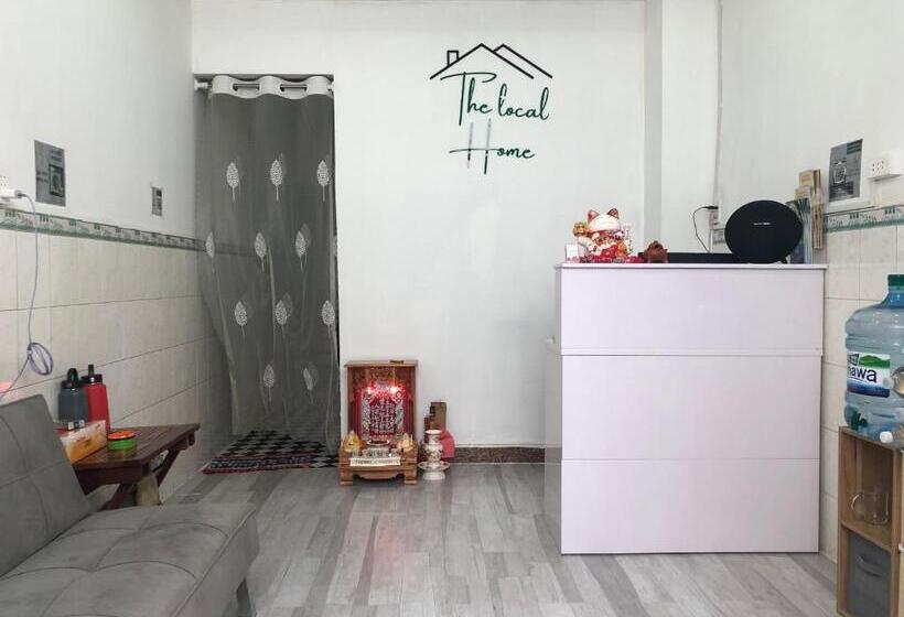 هتل Local Home
