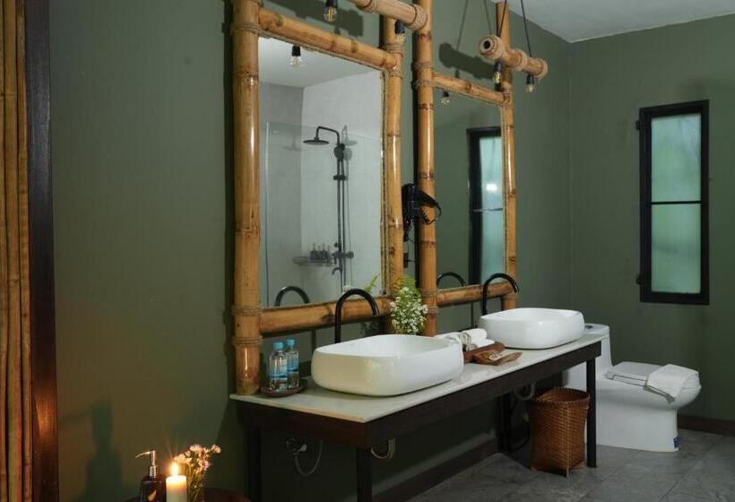 בית מלון כפרי Nampien Yorla Pa