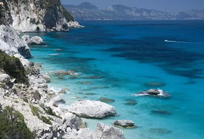 Isa   Residence With Swimming Pool In Sos Alinos, Apartments With Air Conditioning And Private Outdo