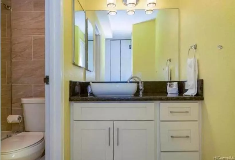 Relaxing Ocean View Boutique Condo   20f