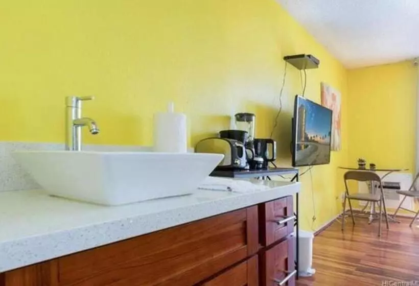 Relaxing Ocean View Boutique Condo   20f