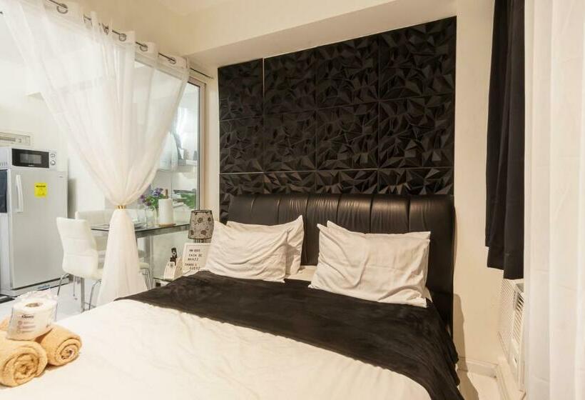 הוסטל Casa De Mhaze Staycation