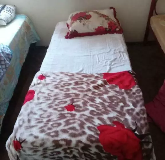 ユースホステル Cama Quarto Compartilhado