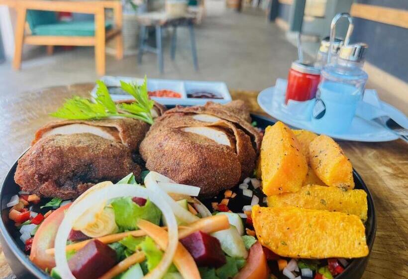 تختخواب و صبحانه The Shed Venue & Boutique