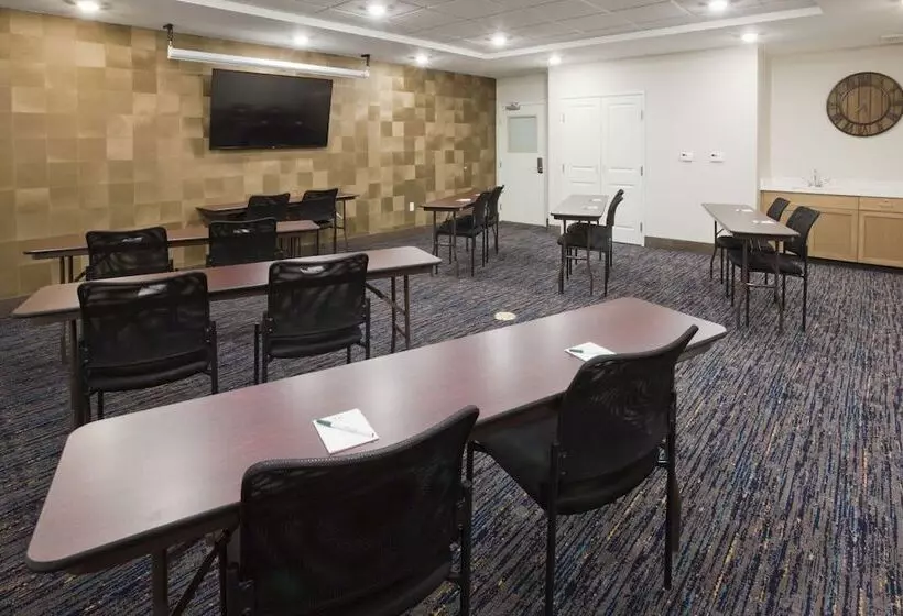 Grandstay Hotel & Suites Algona