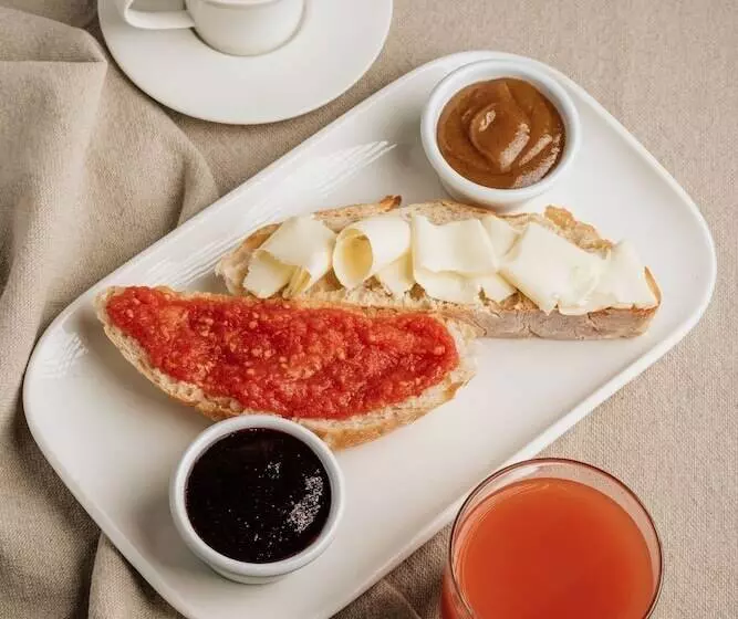 ホテル Santa Ana Tudela