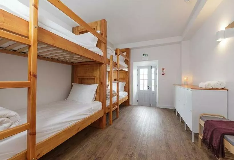 Retkeilymaja Jardim Das Camélias