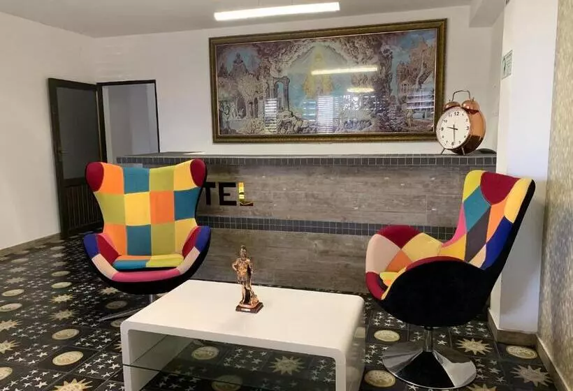 Hotelli Roma Vip