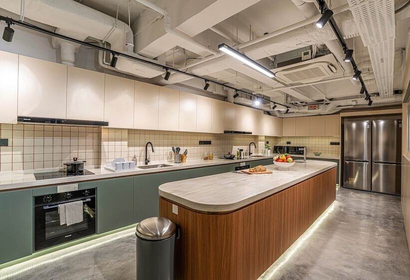 Weave Suites Midtown