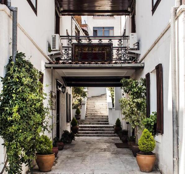 بنسيون İkizevler