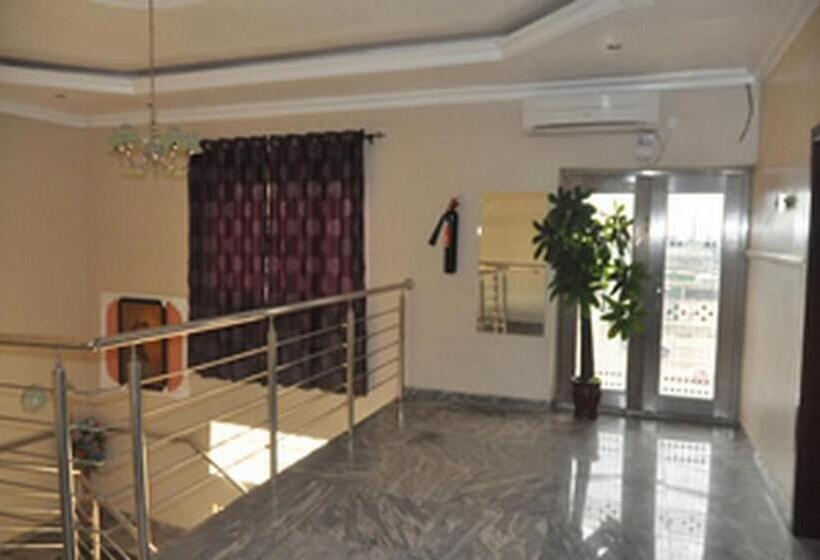 پانسیون Room In Apartment Sheriffyt Royale Hotel Business Suite