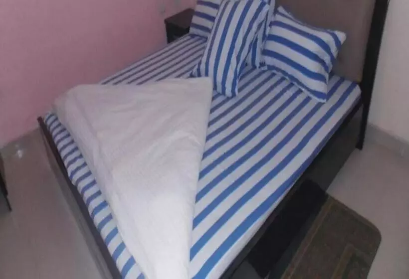 پانسیون Room In Apartment   Sheriffyt Royale Hotel   Business Suite