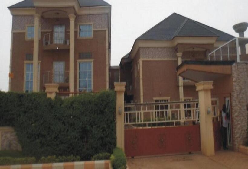 پانسیون Room In Apartment Sheriffyt Royale Hotel Business Suite