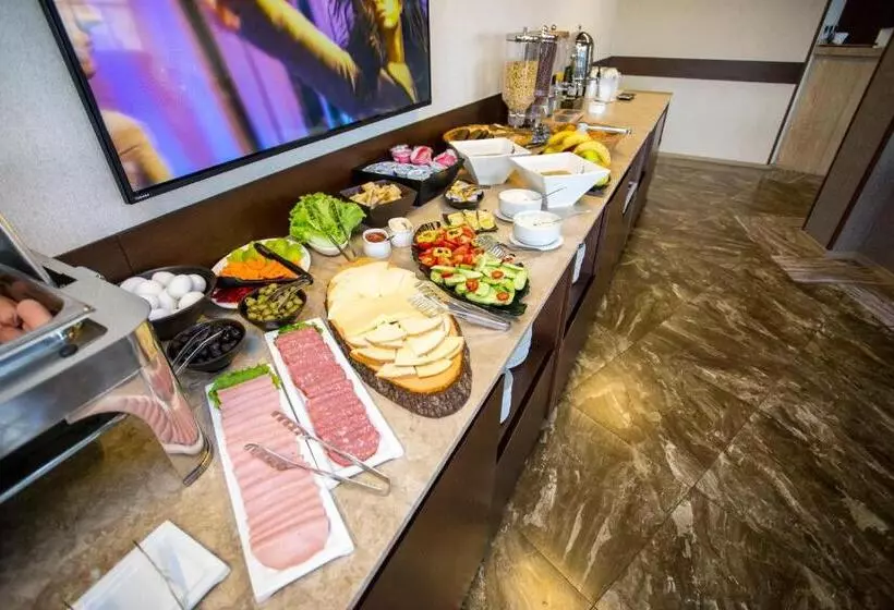 هتل Corner Inn