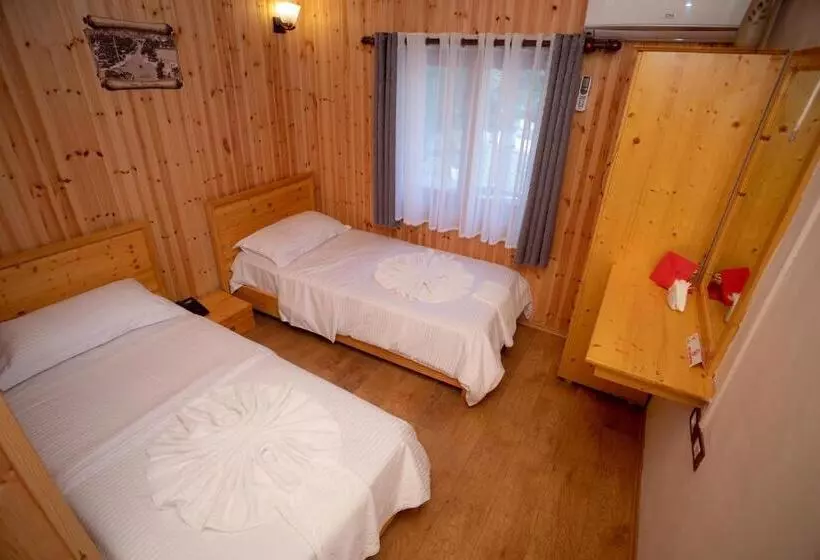 Hotel Shpija E Gjyshit