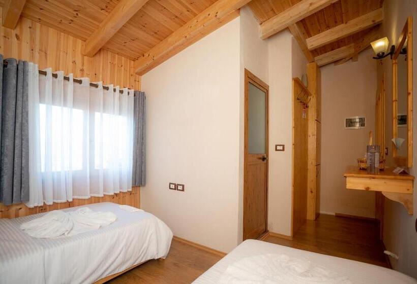 فندق Shpija E Gjyshit