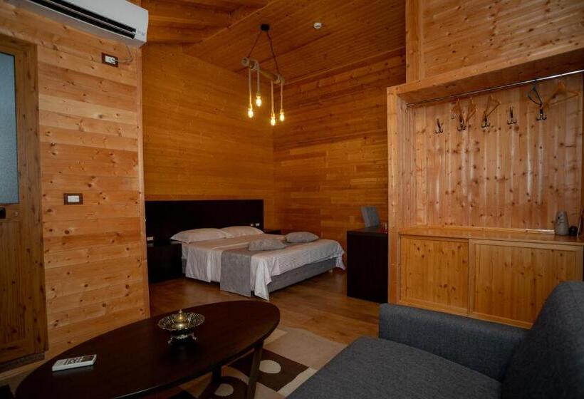 فندق Shpija E Gjyshit