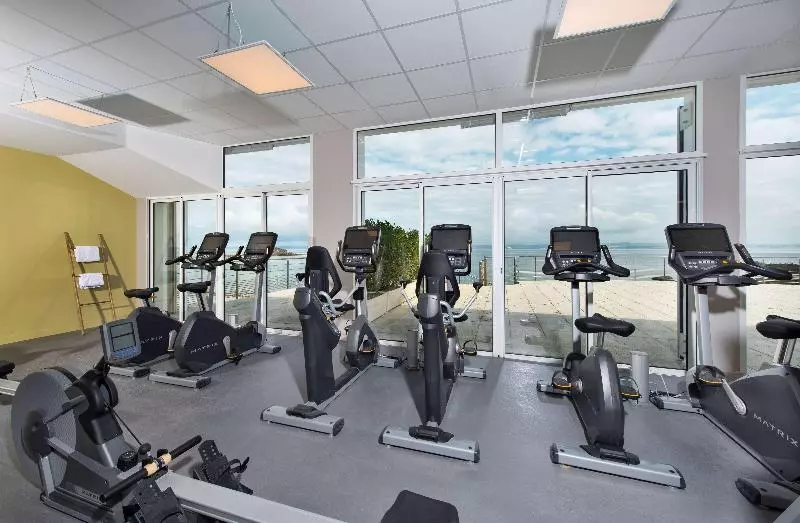 استراحتگاه Hôtel Valdys Thalasso & Spa   La Baie