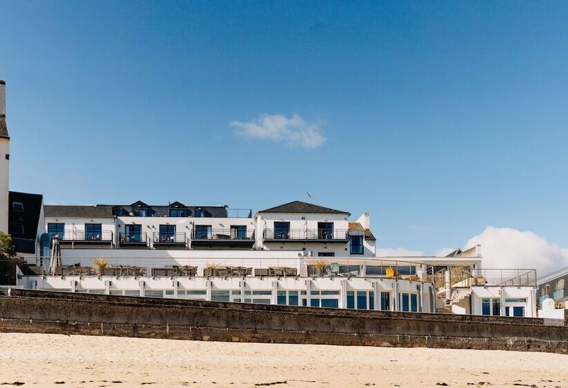 리조트 Hôtel Valdys Thalasso & Spa   La Baie