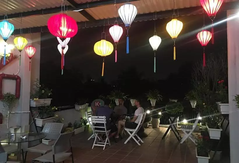 Travellers Nest Hostel
