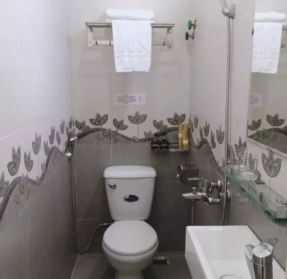 Travellers Nest Hostel