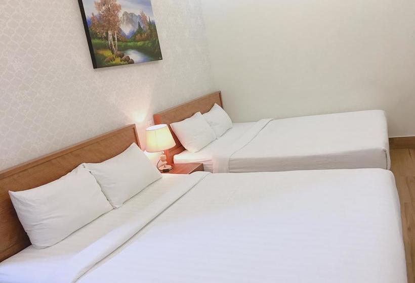 Travellers Nest Hostel