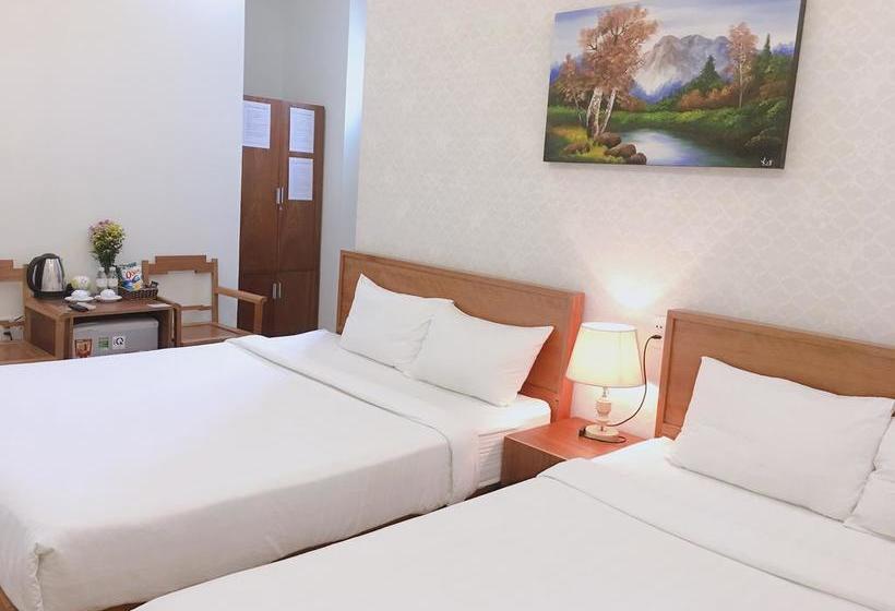 Travellers Nest Hostel