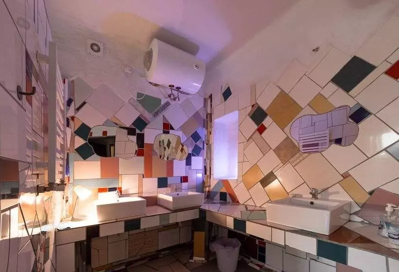 Casa De Wawa   Hostel