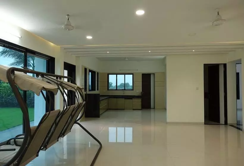 ホテル Chandan Van Club And Resort   Navsari