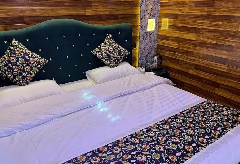 ホテル The Heritage Safina Group Of Houseboats