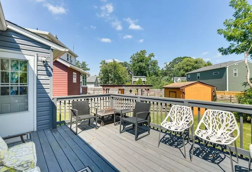 Charming Edgemere Home W/ Deck & Grill!