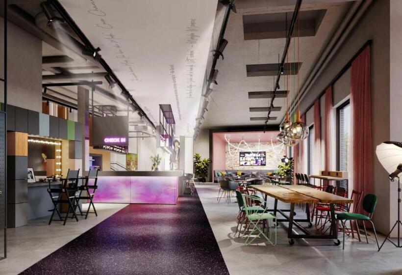 酒店 Moxy Outletcity Metzingen