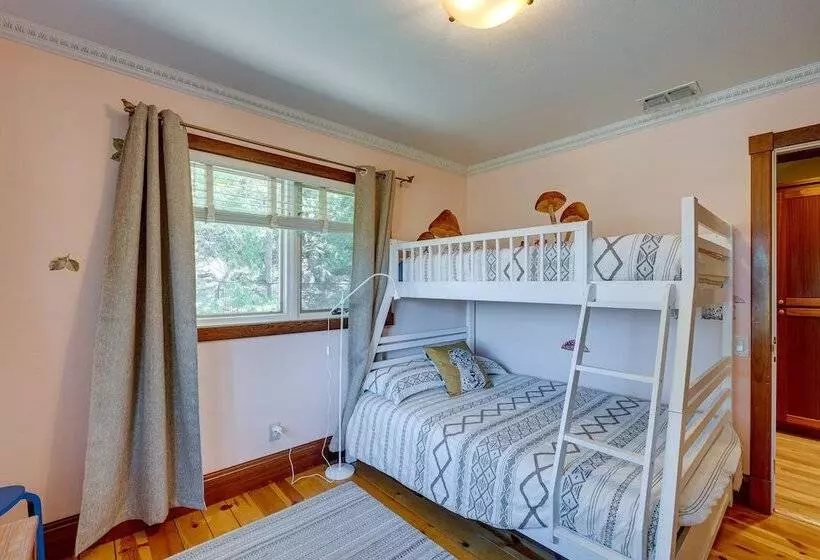 Meadow Vista Mountain Escape W/ River Views!