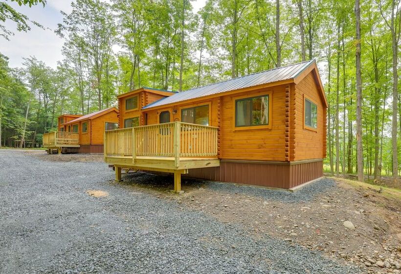 Middlebury Center Retreat, Stunning Mountain Views