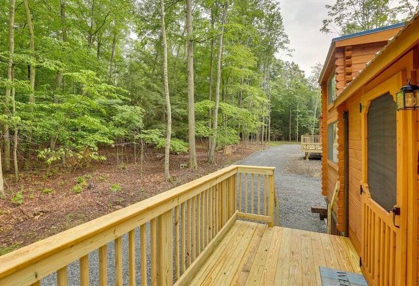 Middlebury Center Retreat, Stunning Mountain Views