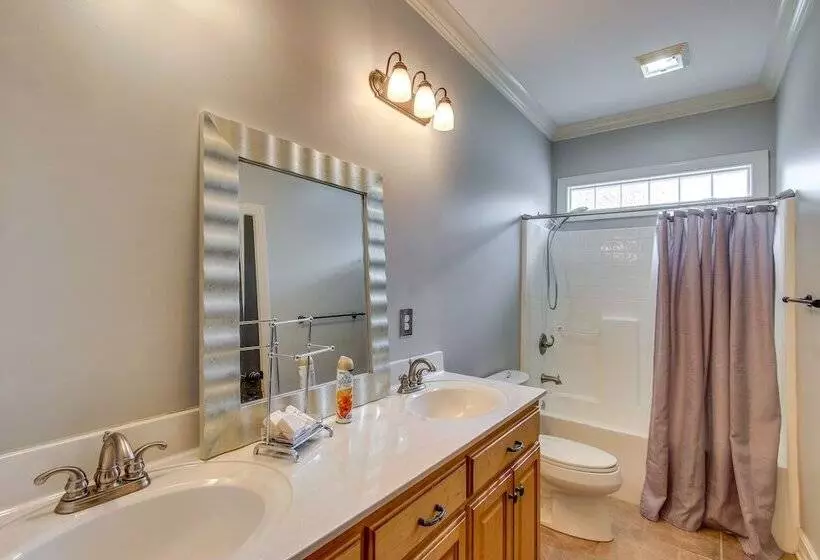 Muscle Shoals Home < 3 Mi To Recording Studios!