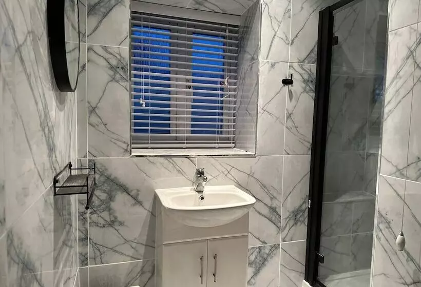 レジデンス Beautiful 2 Bed House In Bridgend