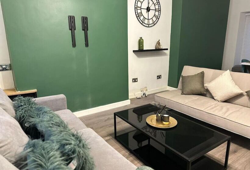 レジデンス Beautiful 2 Bed House In Bridgend